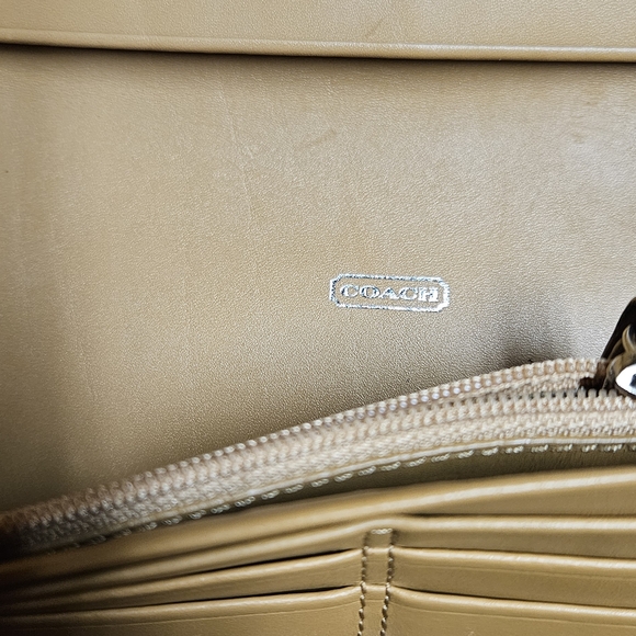 Coach Tan Leather Accessory - Picture 5 of 6